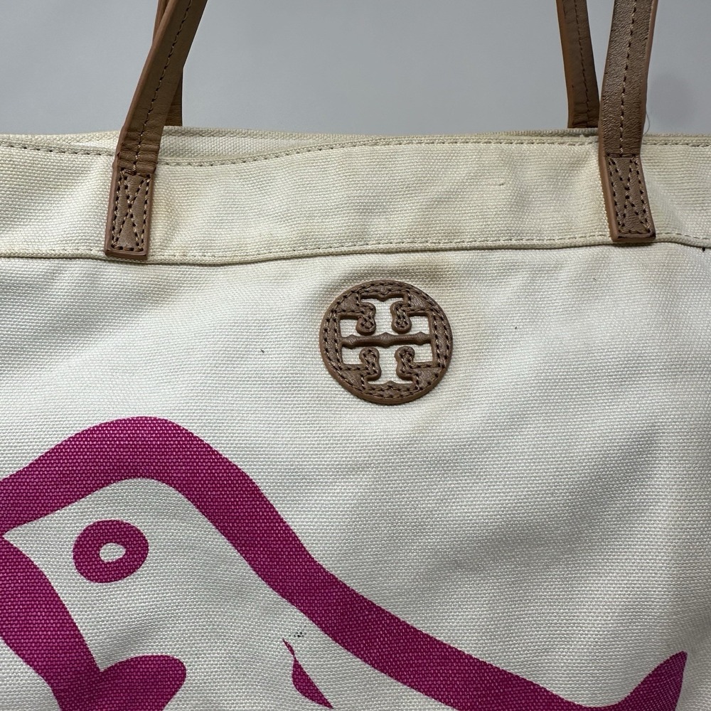 👜💕 Tory Burch Large Tote Off-White Canvas Vibrant Pink Lorenzo Bird Motif Bag - Picture 3 of 8